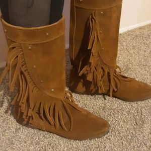 Minnetonka Fringe Boots